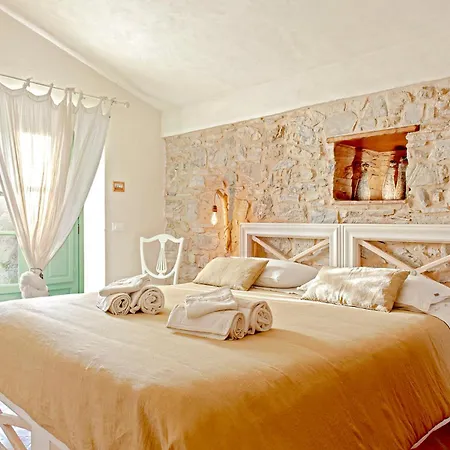 Podere La Gualda Vecchia Alloggi Di Charme Immersi Nel Giardino Emozionale Outdoor Apartment