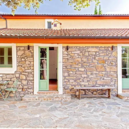 Podere La Gualda Vecchia Alloggi Di Charme Immersi Nel Giardino Emozionale Outdoor Apartment *
