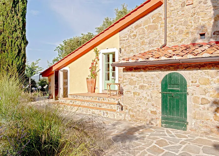 La Gualda Vecchia Alloggi Di Charme Immersi Nel Giardino Emozionale, Extra Outdoor アパート